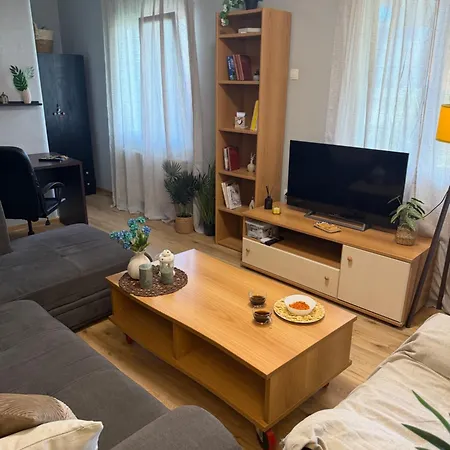 דירה Cozy Garden סלוניקי